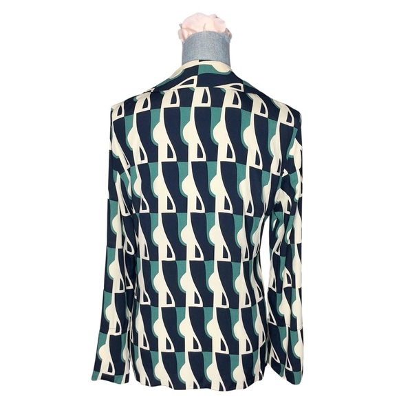 ZARA Abstract Silhouette Print Blouse Shirt
Size Medium M Long Sleeve Button Up - Picture 4 of 10